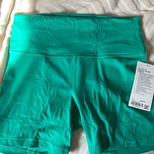 Wunder Train Lululemon shorts 6’